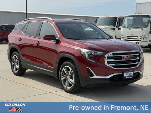 Certified 2018 GMC Terrain SLT AWD/4WD image 2