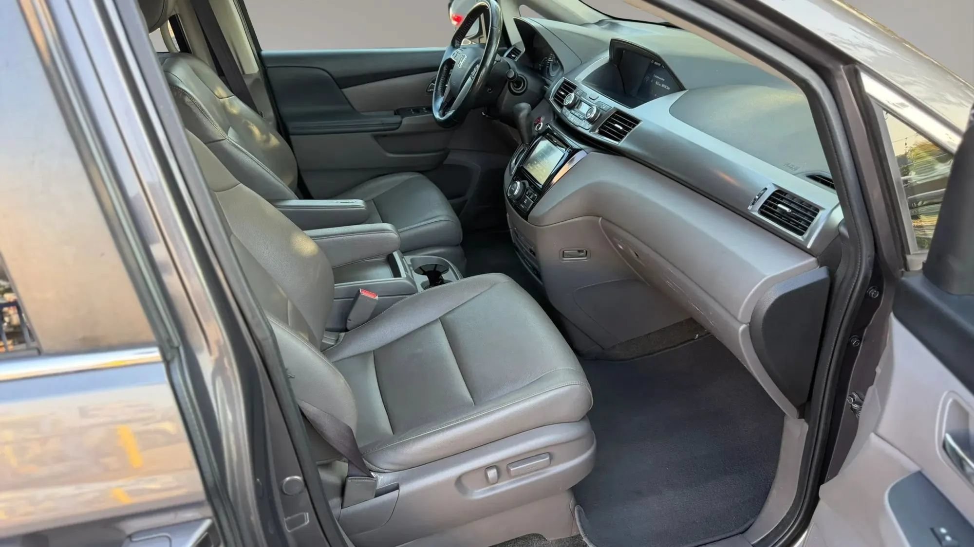 Used 2016 Honda Odyssey EX-L image 16