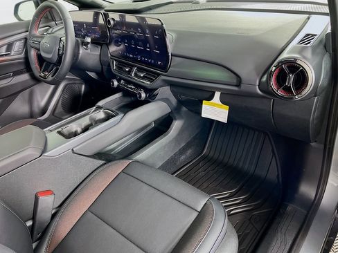 New 2026 Chevrolet Equinox EV RS image 29