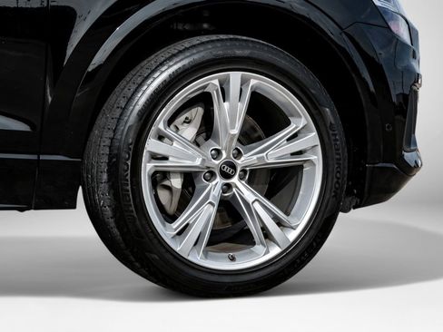 Used 2022 Audi Q8 Premium Plus image 55