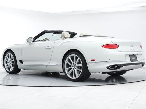 Used 2022 Bentley Continental GT AWD/4WD image 4