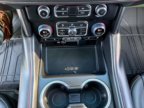 Certified 2024 Chevrolet Tahoe RST image 27