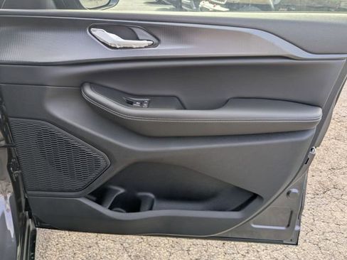 New 2026 Jeep Grand Cherokee L Laredo RWD image 32