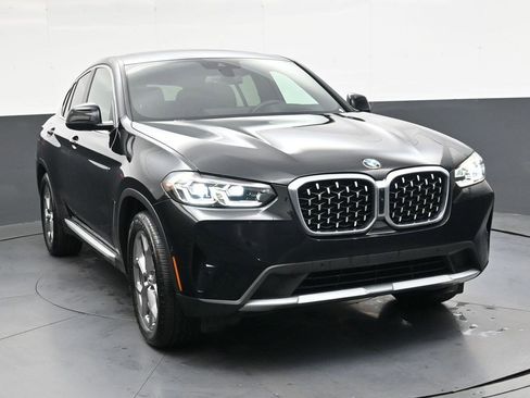 Used 2023 BMW X4 xDrive30i w/ Premium Package AWD/4WD image 9