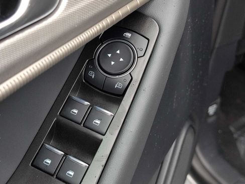 New 2026 Ford Explorer Active RWD image 20
