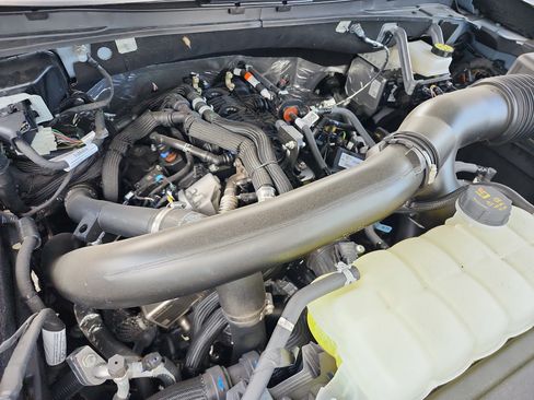 New 2025 Ford Expedition Active AWD/4WD image 23