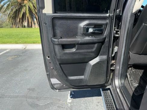 Used 2014 RAM 1500 Laramie w/ Convenience Group image 11