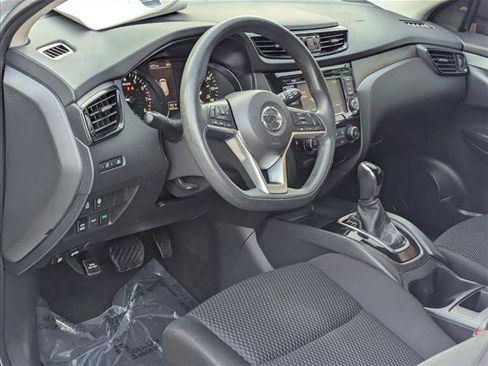 Used 2021 Nissan Rogue Sport S image 10