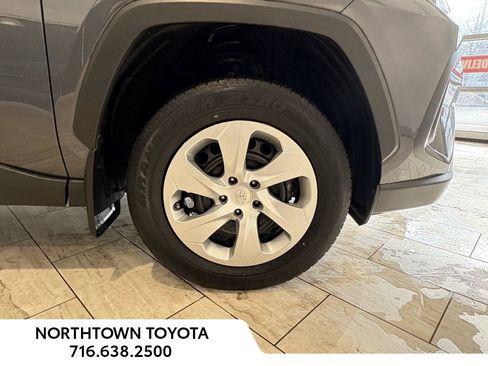 Used 2023 Toyota RAV4 LE image 34