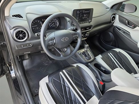 Used 2023 Hyundai Kona SEL image 21