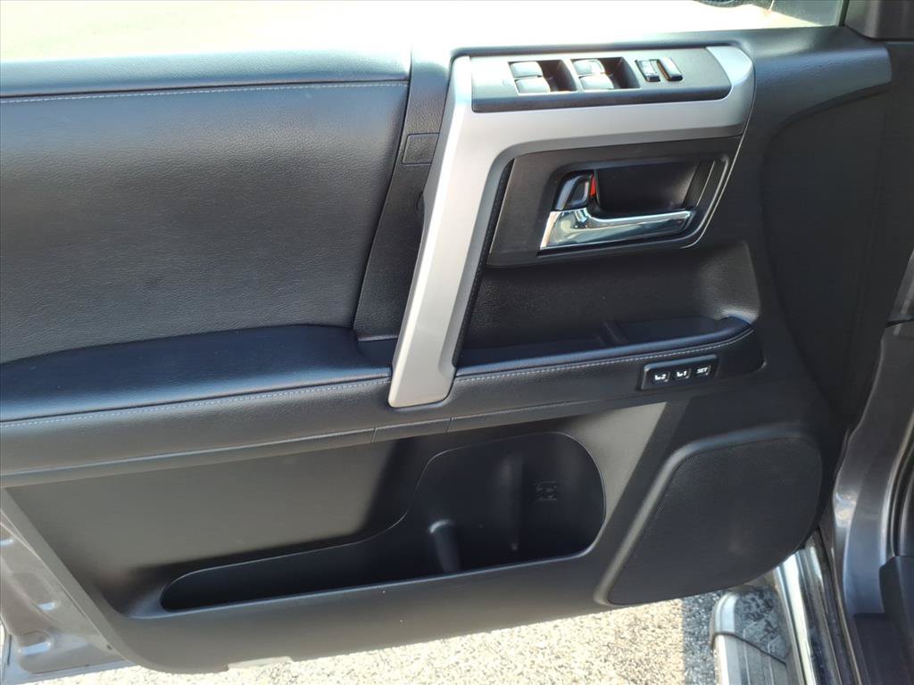 Used 2022 Toyota 4Runner Limited w/ Convenience Package (TMS) AWD/4WD image 23