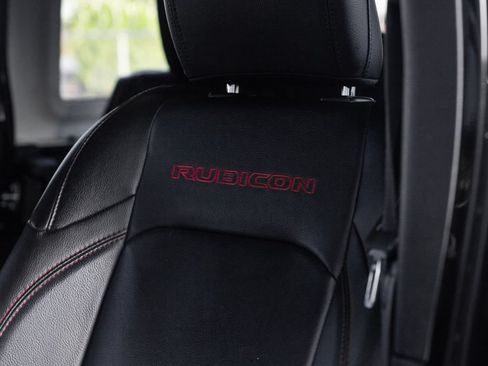 Used 2018 Jeep Wrangler Unlimited Rubicon AWD/4WD image 26