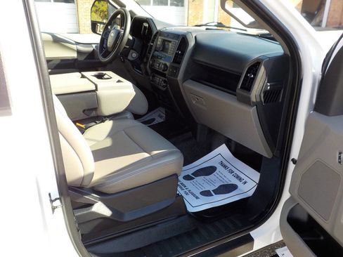 Used 2022 Ford F250 XL w/ Power Equipment Group image 25