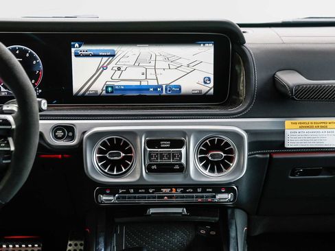 New 2025 Mercedes-Benz G 63 AMG 4MATIC image 11