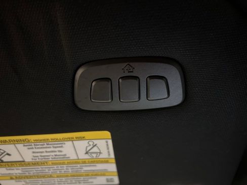 Used 2020 Lincoln Navigator Reserve w/ Equipment Group 208A Reserve image 25