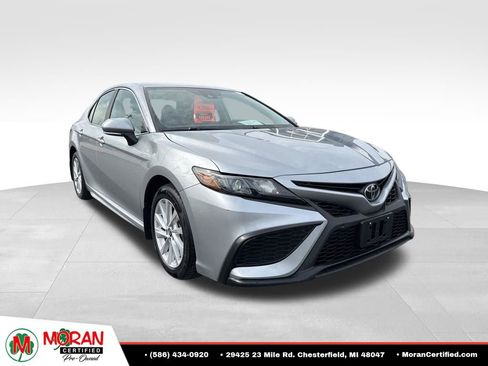 Used 2024 Toyota Camry SE FWD image 8