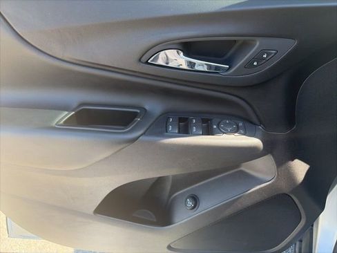 Used 2019 Chevrolet Equinox LT FWD image 8