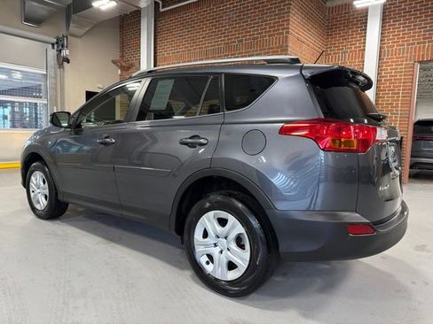 Used 2015 Toyota RAV4 LE FWD image 5