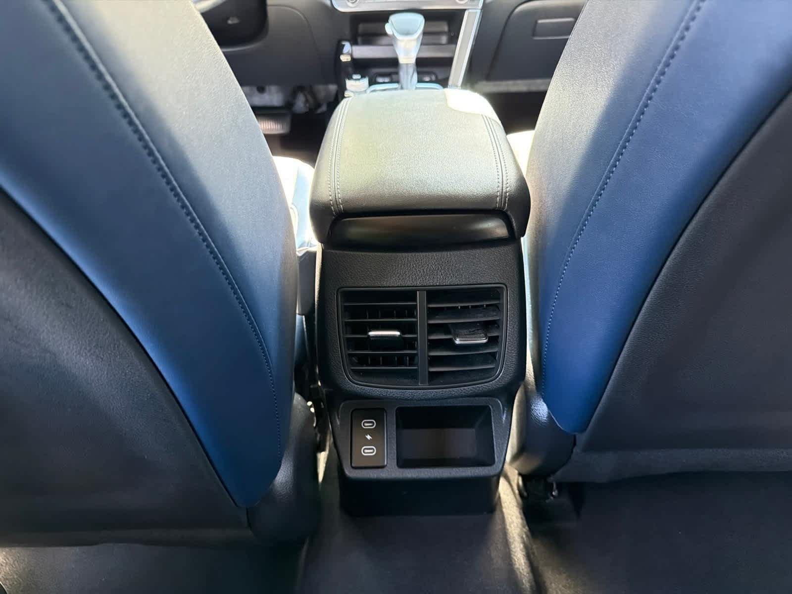 Used 2024 Kia Seltos S AWD/4WD image 28