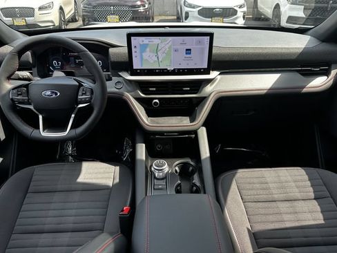 Certified 2025 Ford Explorer ST-Line AWD/4WD image 15