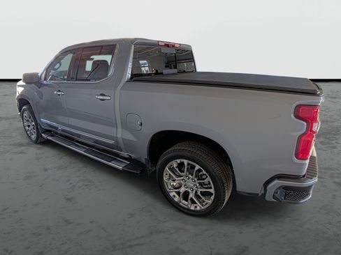 Used 2025 Chevrolet Silverado 1500 High Country w/ High Country Premium Package image 6