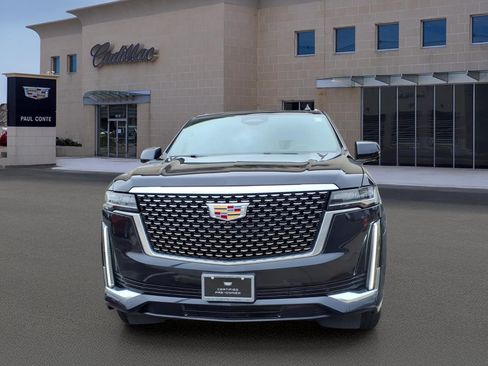 Used 2023 Cadillac Escalade Luxury AWD/4WD image 2