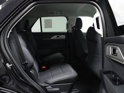 New 2026 Ford Explorer Active image 16