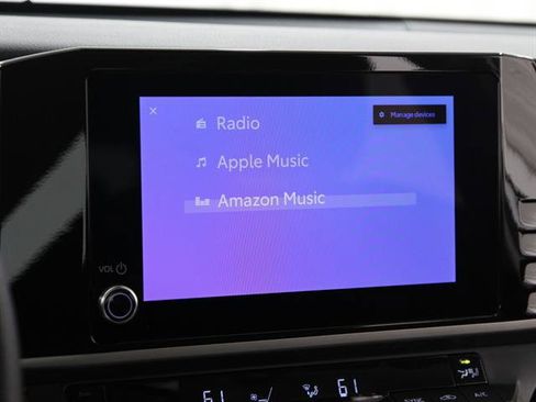 Used 2025 Toyota Camry LE image 11