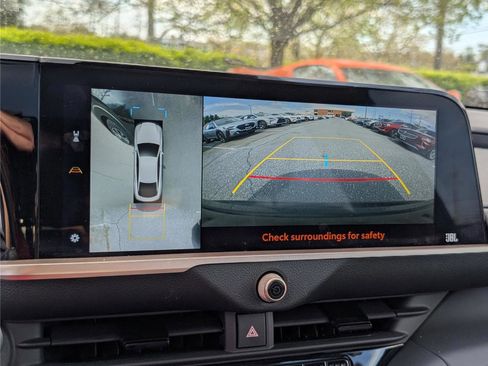 Used 2023 Toyota Crown Limited w/ Advanced Technology Package image 29