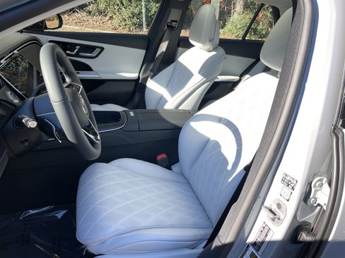 New 2026 Mercedes-Benz E 450 4MATIC All-Terrain Wagon image 21