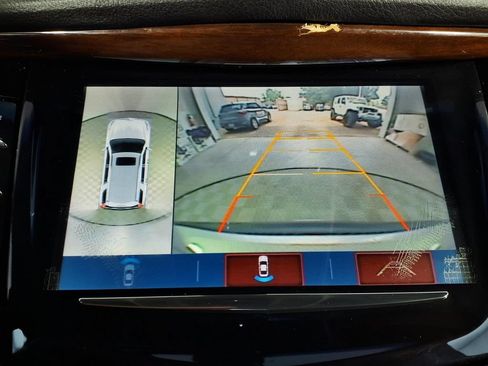 Used 2018 Cadillac Escalade 2WD image 13
