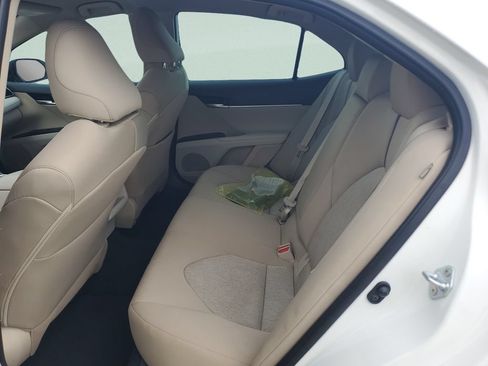 Used 2024 Toyota Camry LE FWD image 9