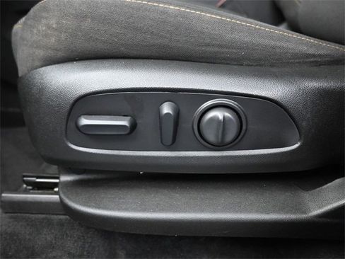 Used 2021 Chevrolet Traverse LT w/ LPO, Floor Liner Package image 17