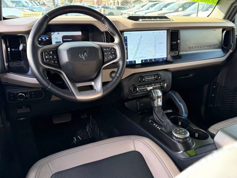 Certified 2022 Ford Bronco Wildtrak image 29