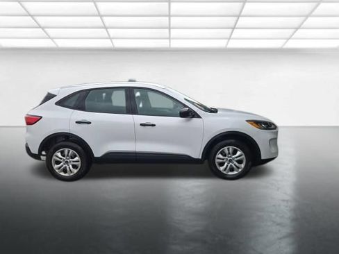 Used 2022 Ford Escape S AWD/4WD image 3