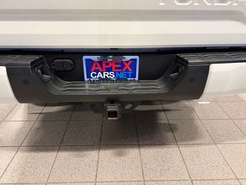 Used 2016 Toyota Tundra SR5 w/ TRD Off Road Package image 5