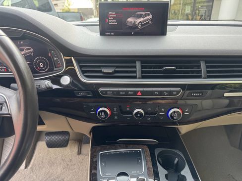 Used 2019 Audi Q7 3.0T Premium image 9