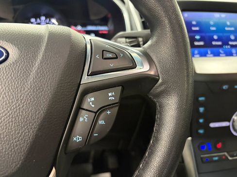 Used 2020 Ford Edge Titanium w/ Equipment Group 301A AWD/4WD image 36