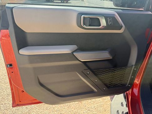Used 2023 Ford Bronco Wildtrak AWD/4WD image 9