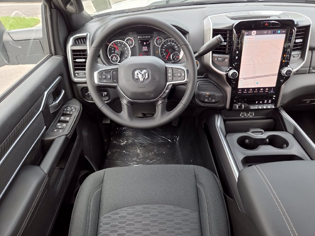 New 2026 RAM 2500 Big Horn AWD/4WD image 25
