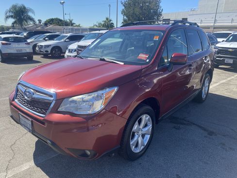 Used 2016 Subaru Forester 2.5i Limited image 2