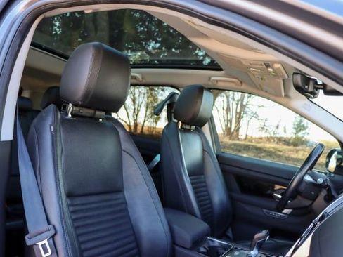 Used 2020 Land Rover Discovery Sport S image 21