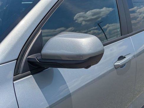 New 2026 Chevrolet Equinox LT w/ Convenience Package II FWD image 13