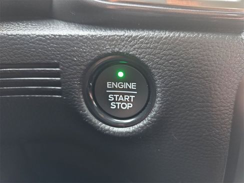 Used 2021 Ford Ranger Lariat w/ Trailer Tow Package image 16