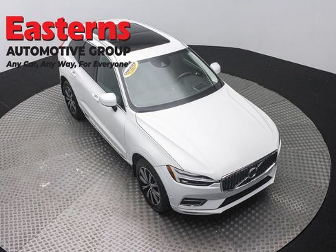Used 2021 Volvo XC60 T5 Inscription AWD/4WD image 3