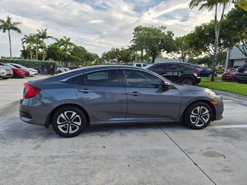 Used 2018 Honda Civic LX image 4