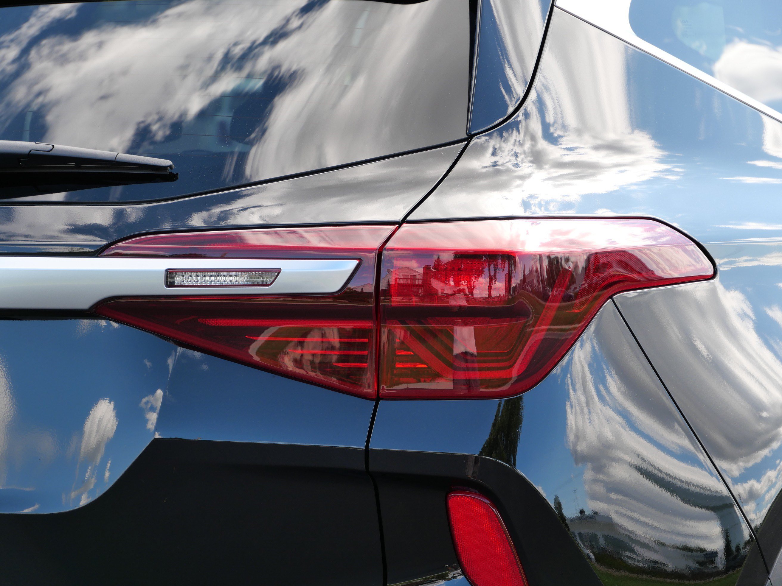 Used 2022 Kia Seltos SX w/ Sunroof Package AWD/4WD image 16