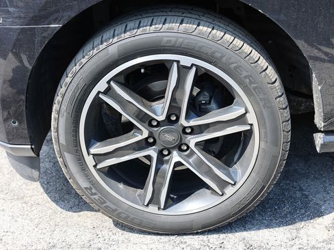 Used 2019 Ford Expedition Limited w/ Equipment Group 303A AWD/4WD image 6