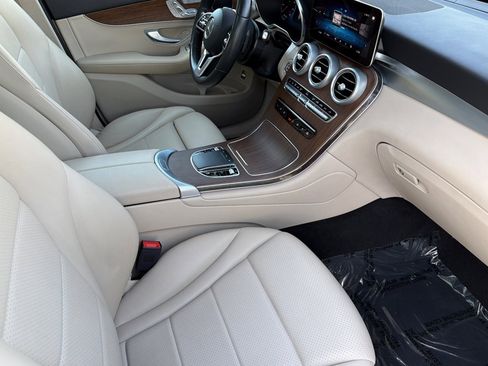 Certified 2022 Mercedes-Benz GLC 300 4MATIC image 18