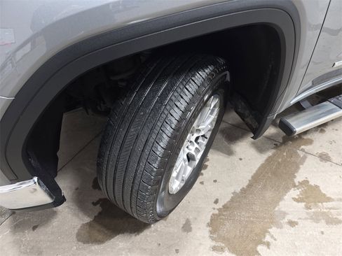 Used 2024 GMC Sierra 1500 SLT image 36